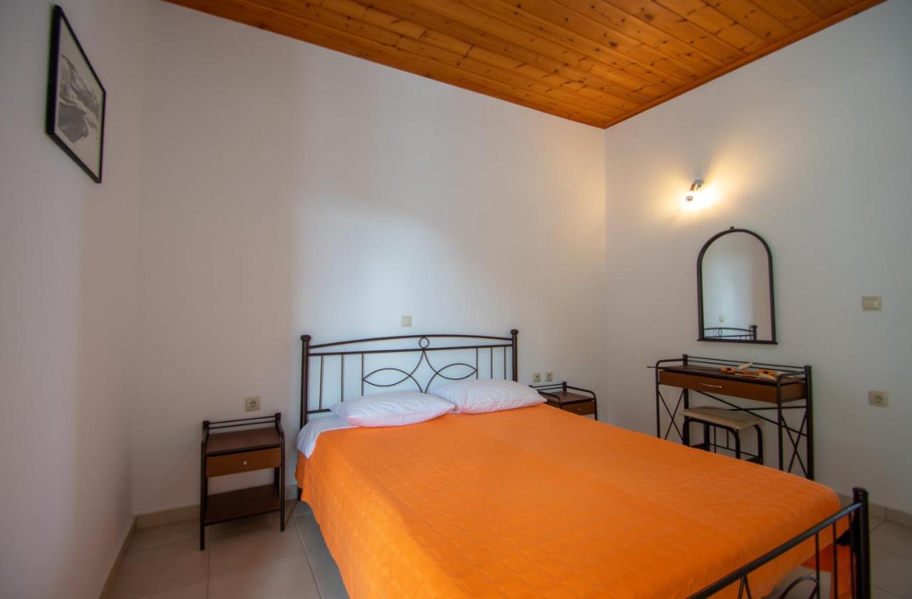Family Private Homes & Sea View Lithakia  Екстериор снимка