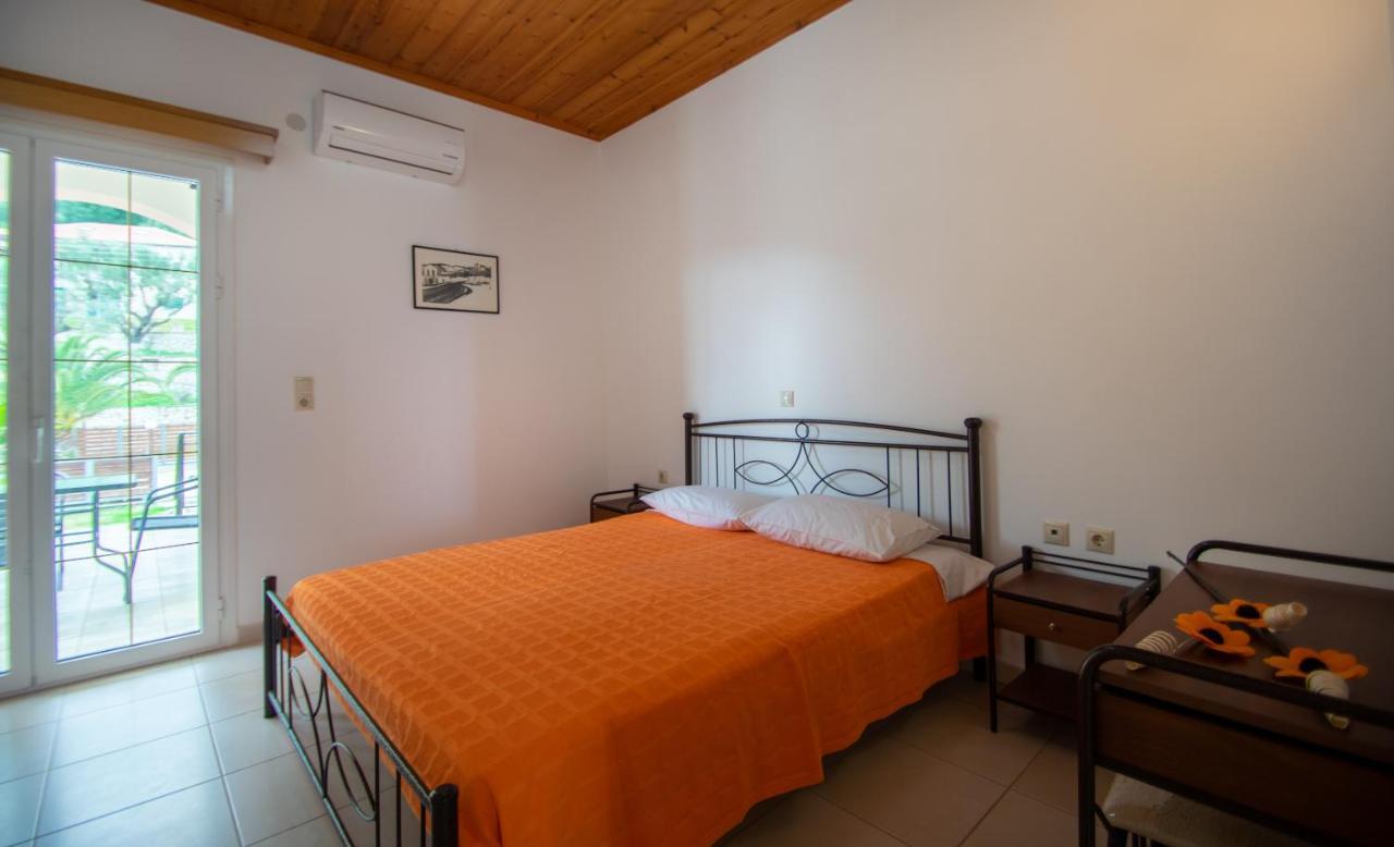 Family Private Homes & Sea View Lithakia  Екстериор снимка